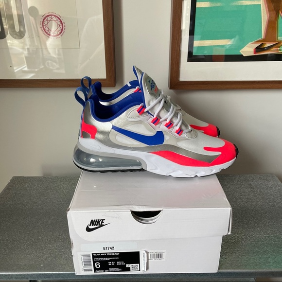 Women’s Nike Air Max 270 React - Picture 2 of 4